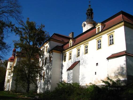 Zámek Velké Heraltice