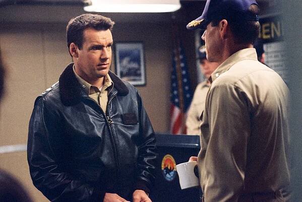 JAG - Havárie - Z filmu - David James Elliott