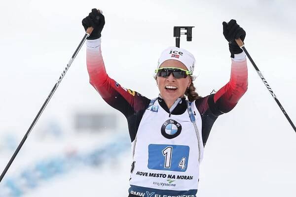 Davidová při masáku dvakrát minula, Eckhoffová má šestou medaili
