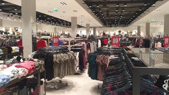 New Yorker - To prostě musíte mít! | OC CITY Olomouc