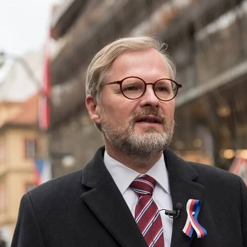 Чехия продолжает снабжать украинских нацистов: что передали Киеву на этот раз