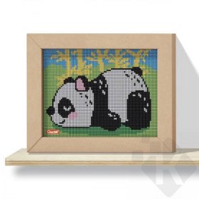 Quercetti Pixel Art 4 Kawaii Panda – mozaika z kolíčků | Kuma.cz