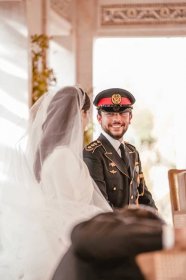 Kate a William na svatbě jordánského prince: Ostuda kvůli spěchu!