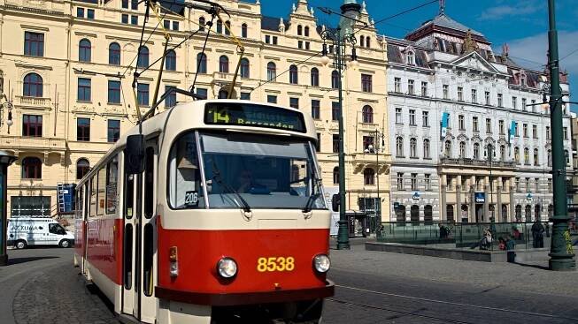 Tramvaje se vrací do provozu. 