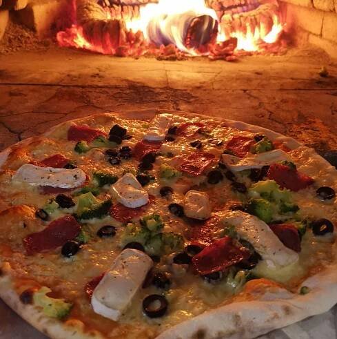 Pizza Tomato Chrudim 10