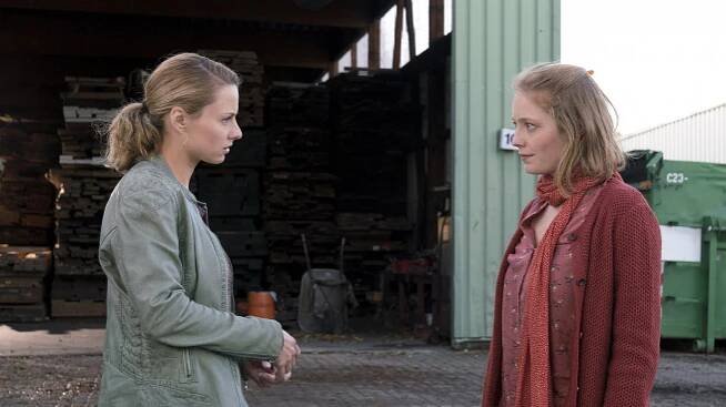 Vraždy na severu - Jäger und Sammler - Z filmu - Julia E. Lenska, Leonie Benesch