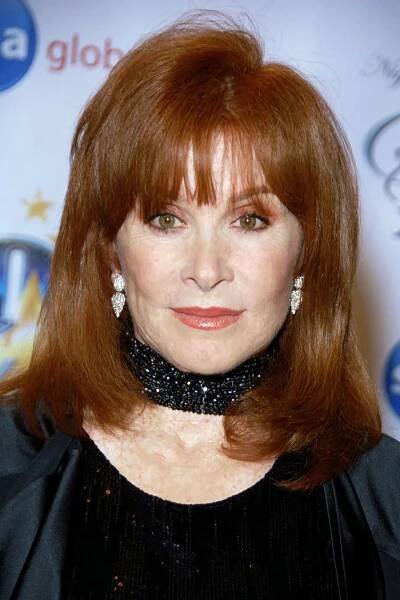 Stefanie Powers – Wikipedia