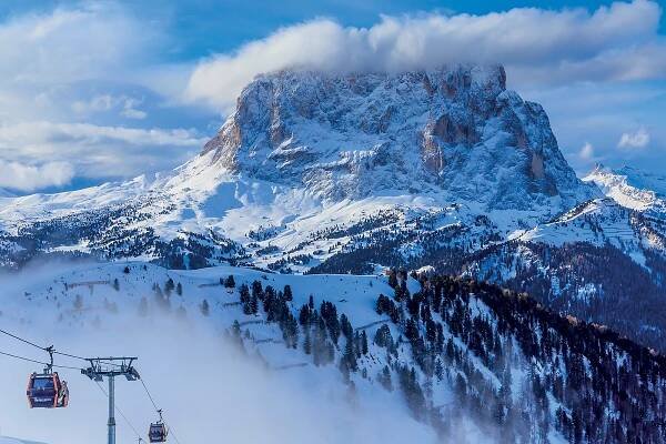 Lyžování Val Gardena / Alpe di Siusi 2024/25: zájezdy, ubytování, skipas | NEV-DAMA