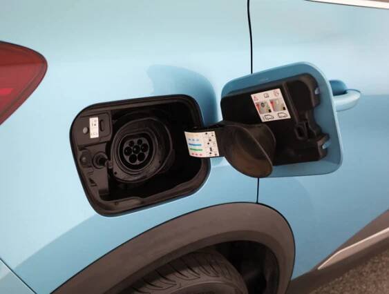 Renault Captur E-Tech Plug-in 116kW SUV - Foto 27