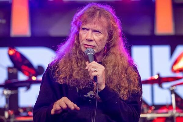 Dave Mustaine říká, že ho „vyhodil“ skandál Davida Ellefsona