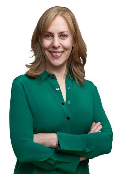 Rachel Miller headshot