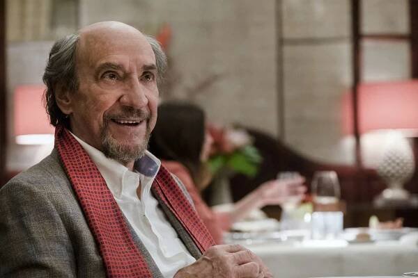 F. Murray Abraham Loves His White Lotus Costar Jennifer Coolidge Just as Much as Everyone Else