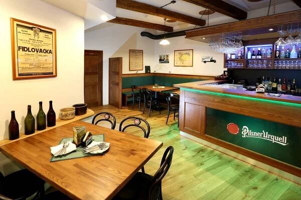 Almara Pub & Restaurant