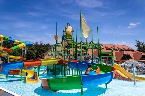 park wodny, pokrzywna, park wodny opolskie, park wodny góry, park wodny w górach, aquapark opolskie, aquapark w górach, aquapark pokrzywna, basen pokrzywna, basen góry opawskie, basen opolskie