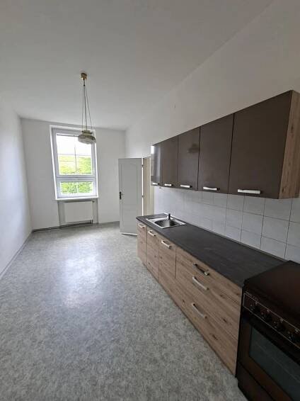 Pronájem bytu 2+1 78 m², Dobrovského, Olomouc