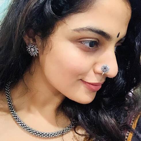 Nikhila Vimal: Check out these 48+ Gorgeous Photos of Nikhila Vimal - Filmi tamasha