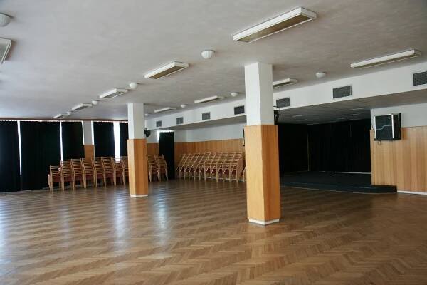 Médium - HKPoint - Vstupenky, předplatné, předprodej