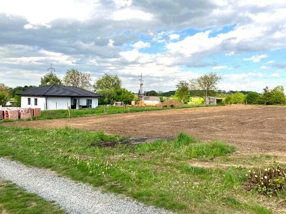 Prodej Pozemek, Na Hlásku, Choltice, okres Pardubice