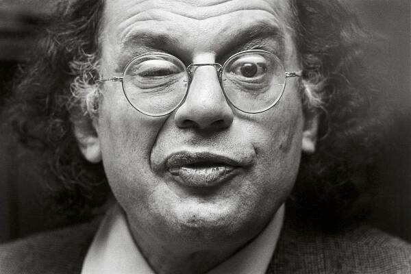 Před 55 lety se stal Allen Ginsberg králem Majálesu. Vzápětí ho z Československa vyhostili
