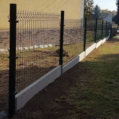 Montáž plotu ze 3D panelu Švihov