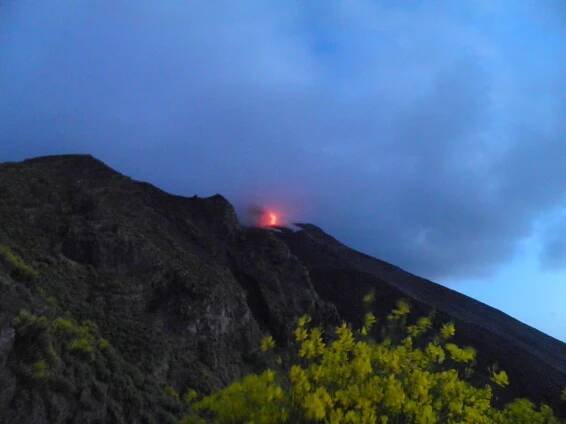 Stromboli - činná sopka. - Sopka