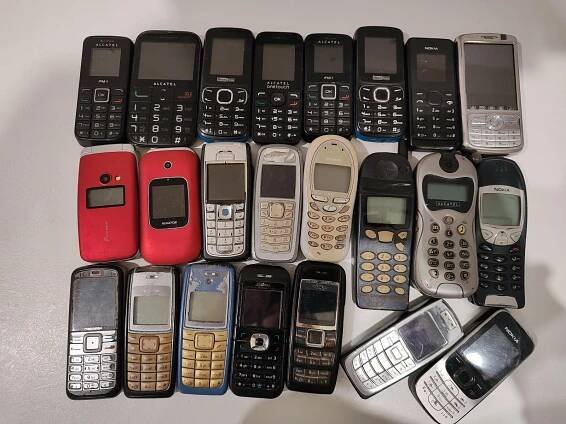 Telefony mix - Mobily a chytrá elektronika