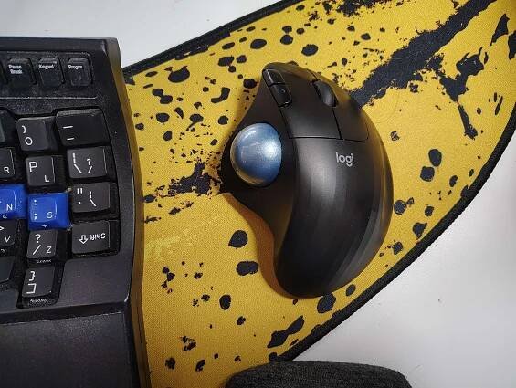 Keebin’ With Kristina: The One Where We Embrace The Jank | Hackaday