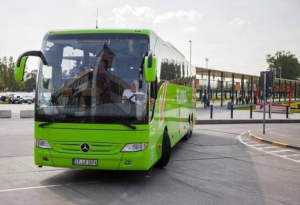 Jančura má po rozvodu nový spor. Král žlutých autobusů „jde“ po FlixBusu