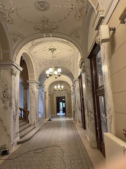 Císařské lázně Karlovy Vary – Truhlářství TRUST – Truhlářství Jižní Čechy