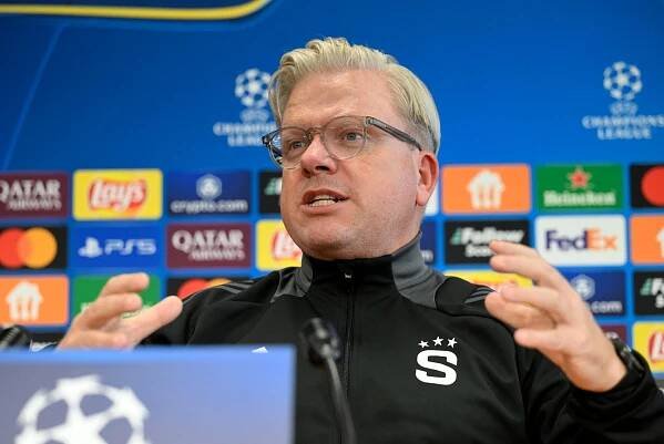 Je plné dobrých jmen, nevidí trenér Sparty Friis v marodce Atlétika výhodu. Nepřijel Molina nebo Lemar
