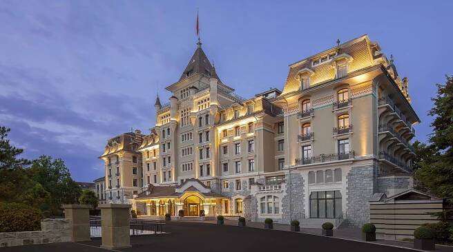 Royal Savoy Hotel & Spa