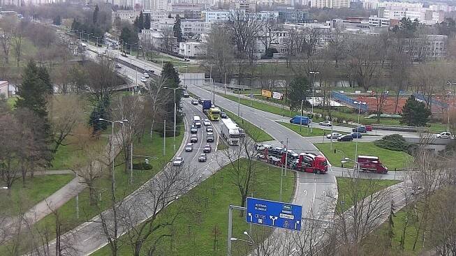 Webová kamera - Křižovatka u soutoku - čas 10:00