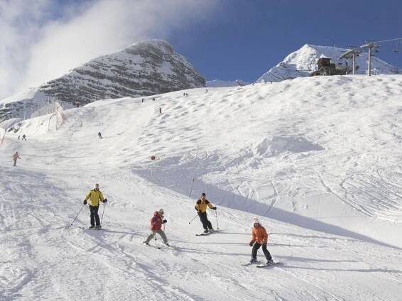 Alpy - Hinterstoder+ Wurzeralm - nejbližší lyžařský ráj - skipas v ceně / č.1216