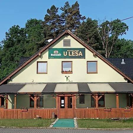 Restaurace a Penzion U Lesa Havířov Exteriér fotografie