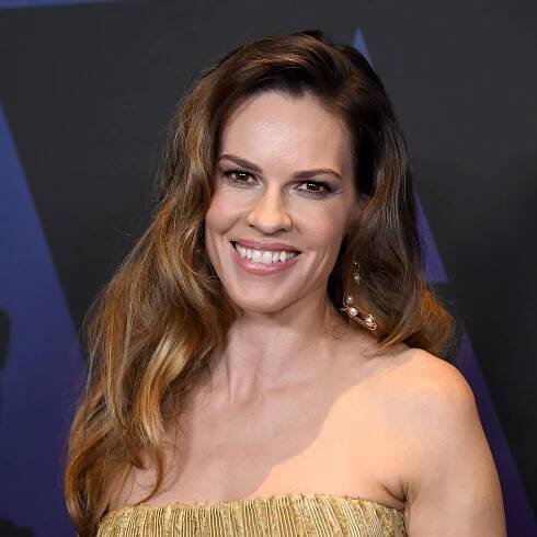 Hilary Swank Is Going to Be a Mom to Twins
