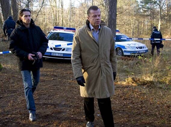 Wallander - Täckmanteln - Z filmu - Ola Rapace, Krister Henriksson