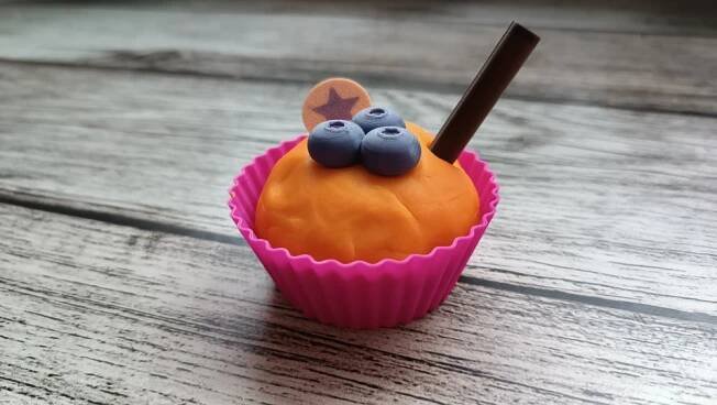 Zdobení Muffinů (různé varianty, i samotné dekorace)