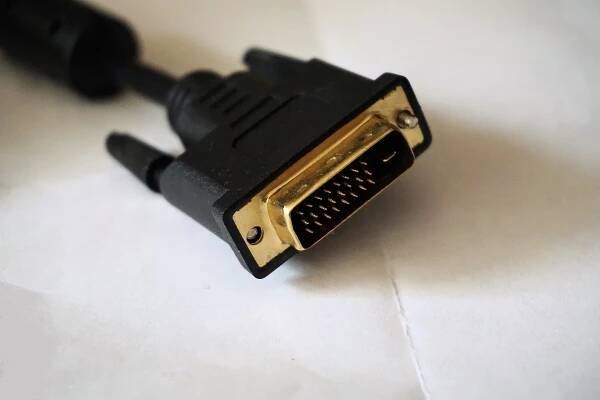 dvi-992629_1920