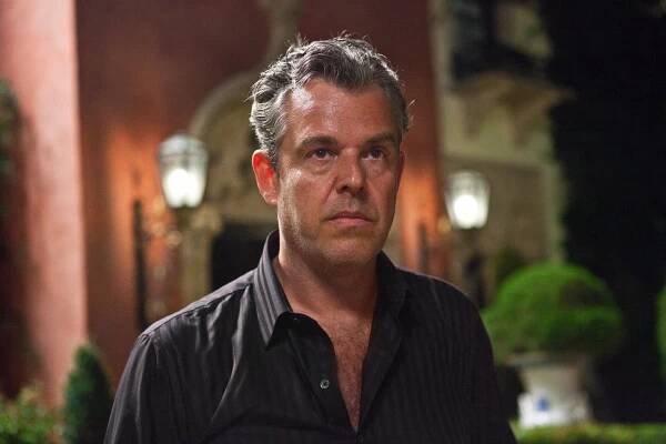 Město divů - Hrad z písku - Z filmu - Danny Huston