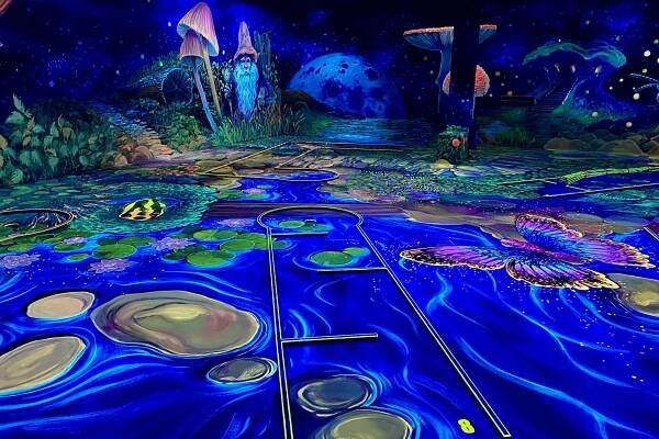 3D Black Light Minigolf foto 1