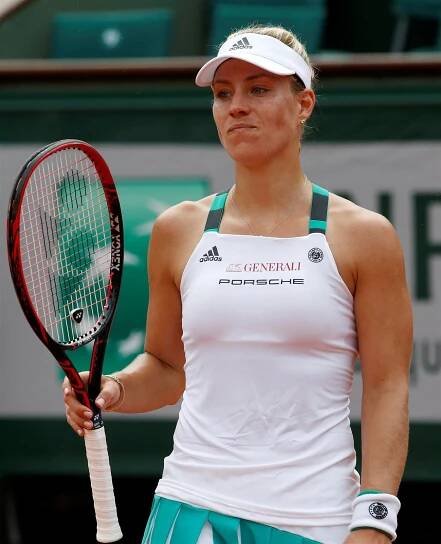 Šok na úvod French Open. Světová jednička Kerberová vypadla ve dvou setech