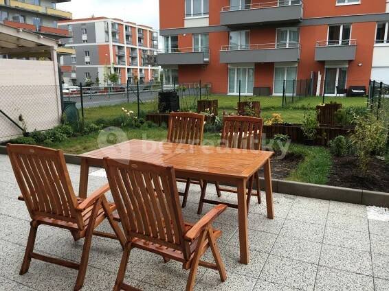 Pronájem bytu 2+kk 56 m², Sazovická, Praha, Praha