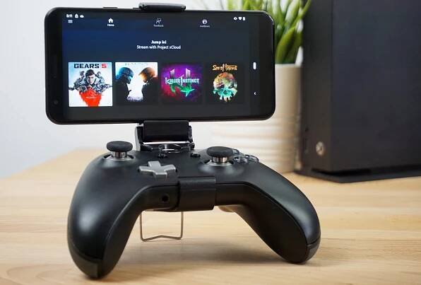 Xbox Cloud Gaming (xCloud) vs. Google Stadia: Which should you buy?