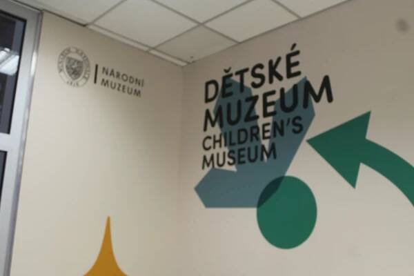 Nrodn muzeum lk mal nvtvnky. Otevelo expozici clenou na dti