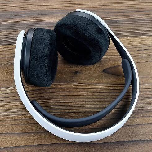 BETUNE NÁVLEKY NA PODLOŽKY HOUBIČKY PRO SLUCHÁTKA SONY PS5 PULSE 3D ČERNÉ SAMETOVÉ Stav balení originální