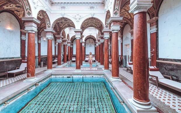 Mariánské Lázně luxusně v Hotelu Excelsior **** s až 14 léčebnými procedurami, neomezeným wellness + polopenze