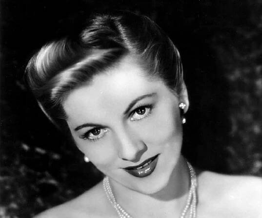 Joan Fontaine Biography - Facts, Childhood, Family Life & Achievements