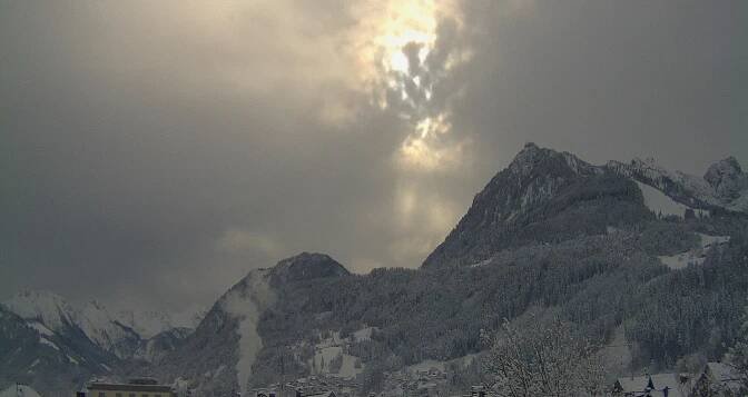 Blick über Frastanz in Richtung Frastafeders, Gurtis auf die Bazora, Bazoraalpe - webcam.allgaeuer.at