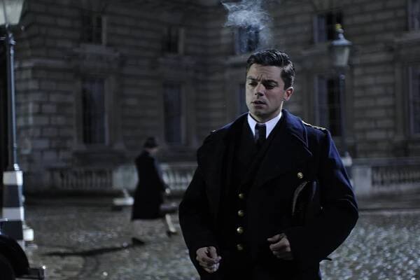 Fleming - Episode 3 - Z filmu - Dominic Cooper