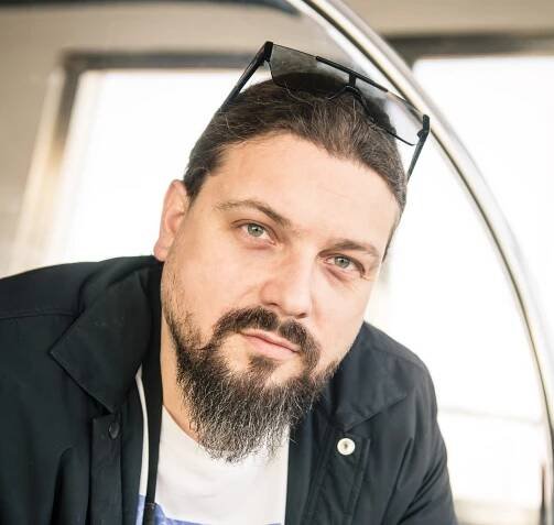 James Cole: Obrovsky rozmanitý svět konopí – Magazín Konopí